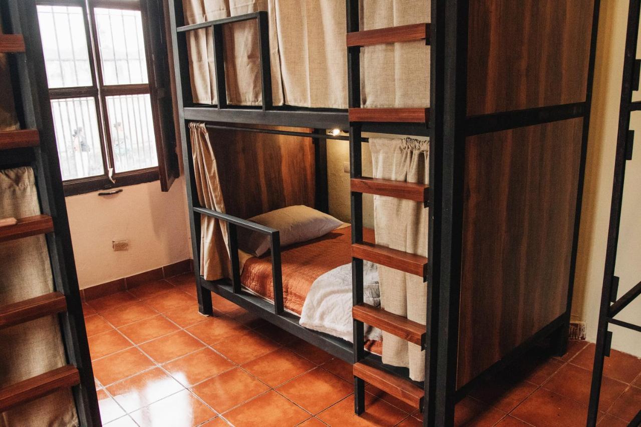 Flore Hostel 危地马拉安地瓜 外观 照片